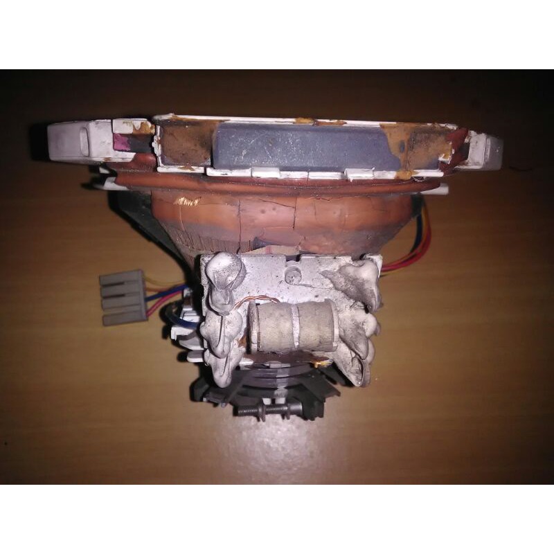 Konde yoke Polytron Slim 21inch