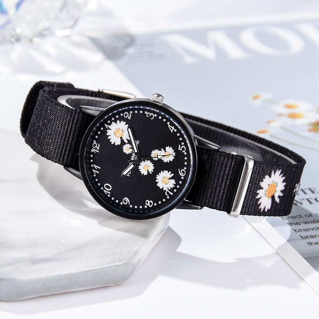 OVERFLOWS.ID Jam Tangan Analog Wanita Model Bulat Bunga Jam Analog Daisy Hitam Import Murah-7