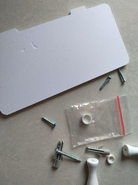 Rak Dinding Vintage Minimalis (dengan 3buah Hook Gantungan )