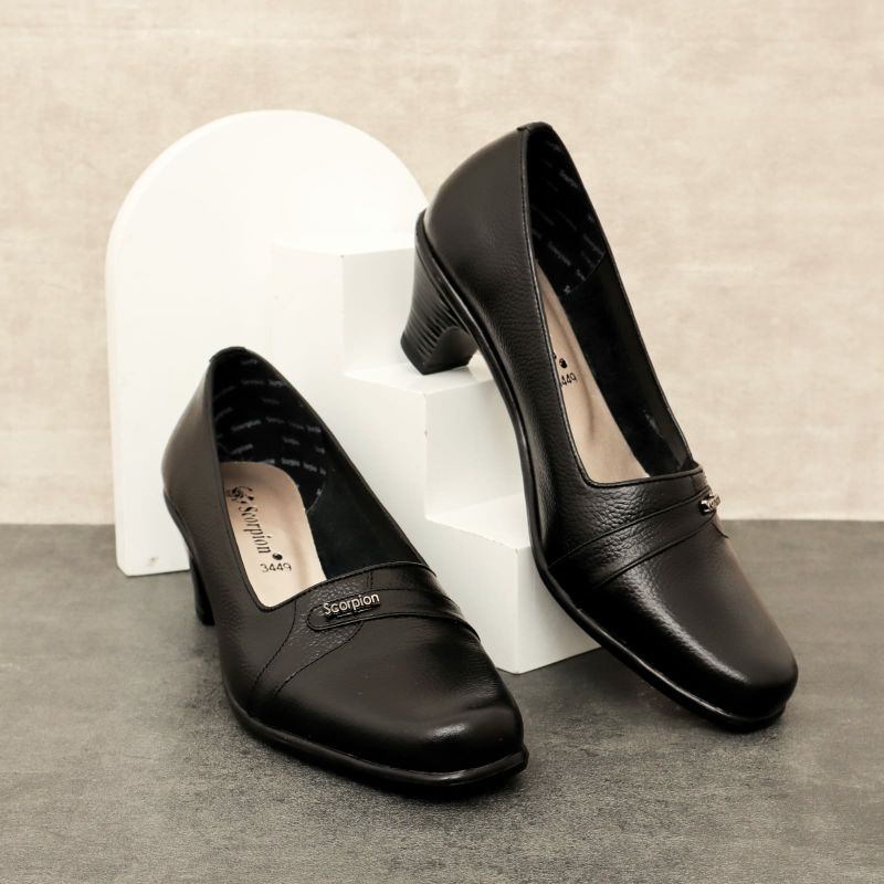Sepatu scorpion 3449