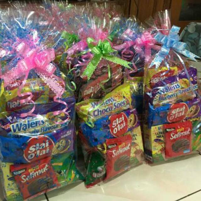 

PAKET BINGKISAN ULANG TAHUN BUY 50 FREE 1 / SNACK ULTAH / GOODIE BAG ULTAH