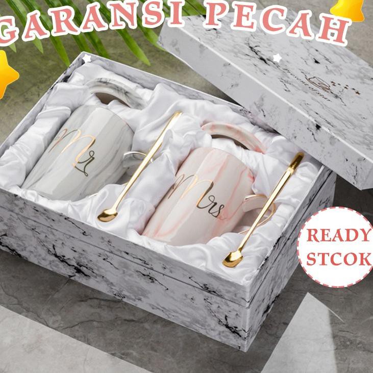 L-45H 【 GARANSI PECAH】Gelas Couple Pasangan Mewah Cantik Mr and Mrs Set (1 Pasang Gelas + Sendok + E