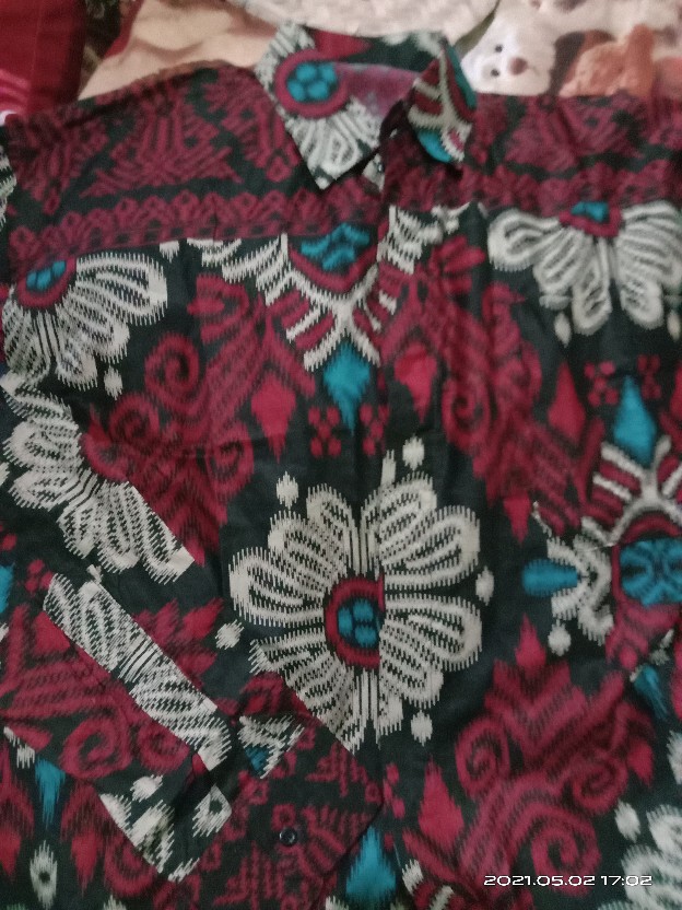 Baju Kemeja Batik Pria Lengan Panjang