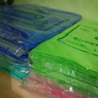 Plastik atau kantong kresek packing olshop | Shopee Indonesia