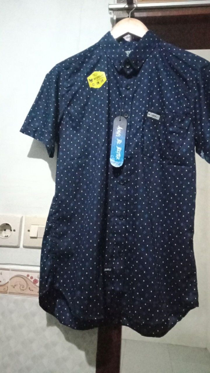 Kemeja Motif Lengan Pendek / Kemeja Surfing Atasan Pria (bisa Cod)