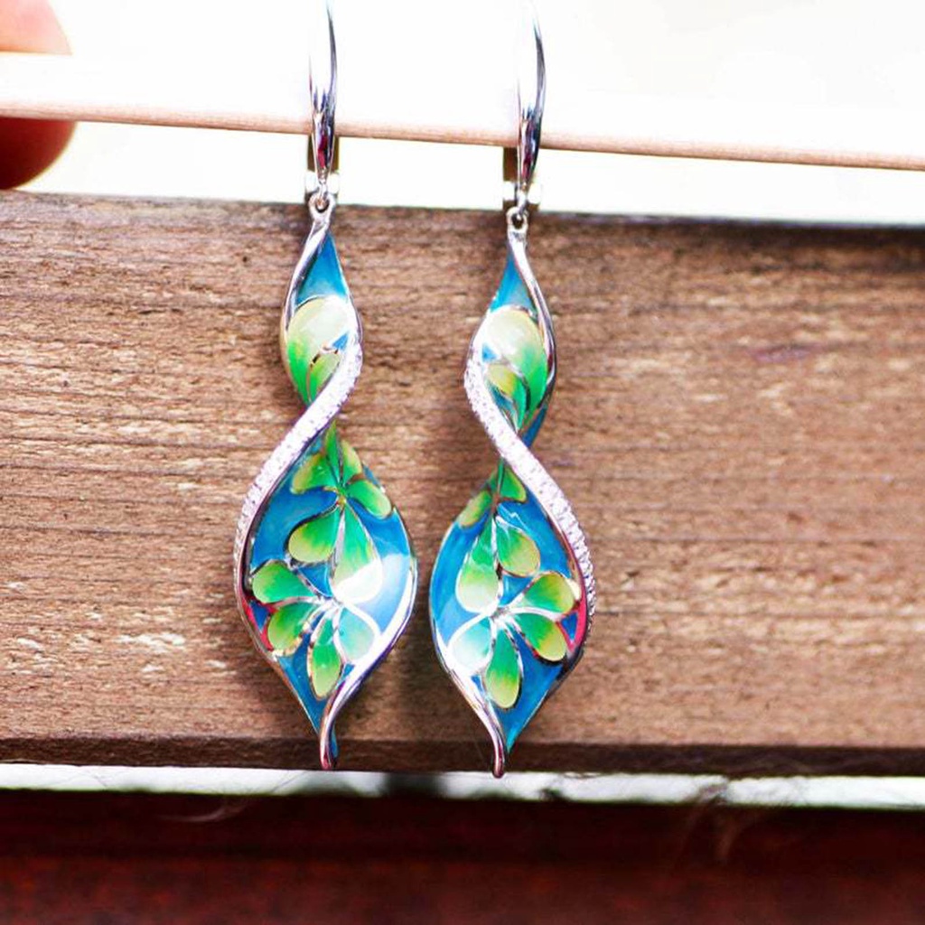 Hu Hu Hu Hu Hu Alat Bantu Pasang Kacamata♡ 1 Pasang Anting Kait Gantung Wanita Desain Spiral Enamel Gaya Vintage Tahan Lama Untuk Banquet