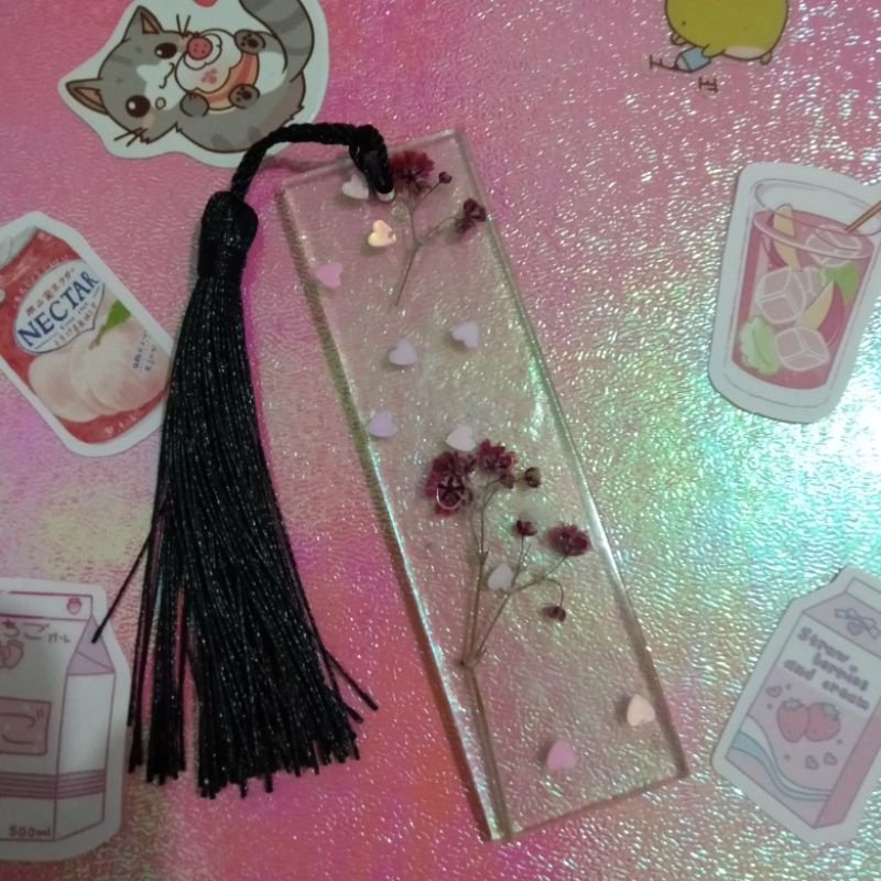 

Bookmark resin