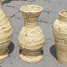 Vas Bunga Guci Rotan Tinggi 30 cm / Guci Rotan Vas Bunga Decorasi Ruang / Pot Bunga Hias Guci Rotan Alam