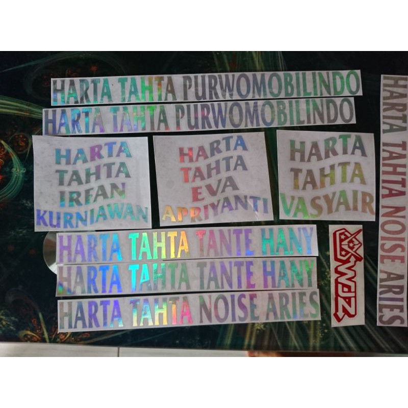 

STIKER HARTA TAHTA CUSTOM NAMA HOLOGRAM REFLEKTIF NYALA VIRAL TERMURAH