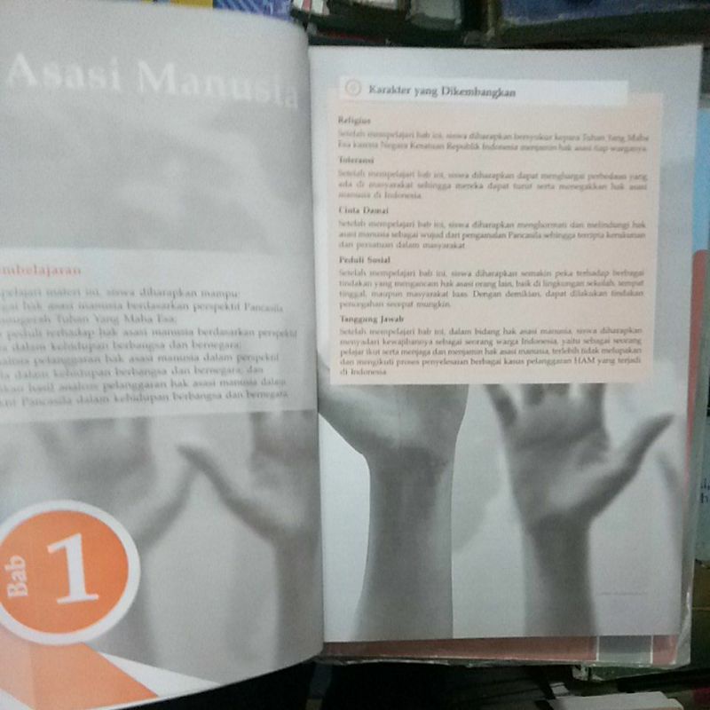 PENDIDIKAN PANCASILA DAN KEWARGANEGARAAN ( PPKN)  KELAS 11/XI/2 SMA  REVISI ERLANGGA-3