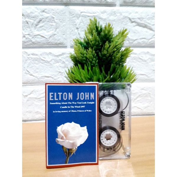 Kaset ELTON JHON - CANDLE IN THE WIND 1997