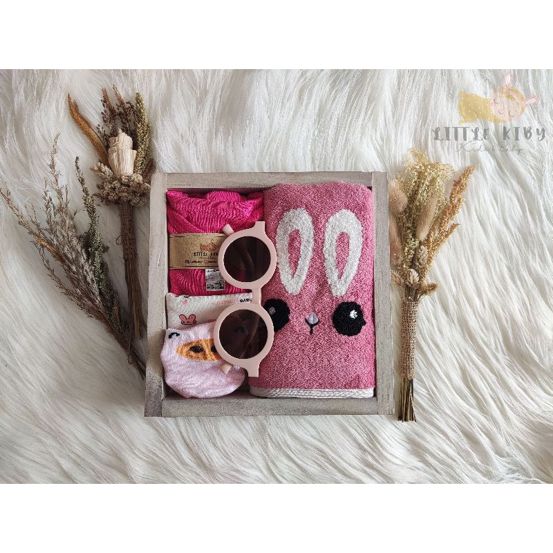 HAMPERS BAYI / HAMPERS BAYI PEREMPUAN / HAMPERS BAYI MURAH / BABY HAMPERS