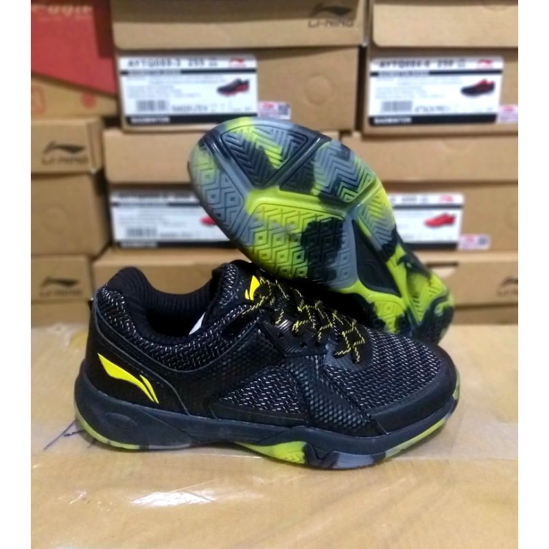 Sepatu li ning cloud ace jojo special edition