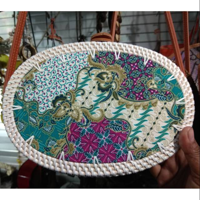 TAS SELEMPANG ROTAN OVALE VARIASI BATIK 25x16x7 cm - SLING BAG WANITA - AKSESORIS FASHION MURAH
