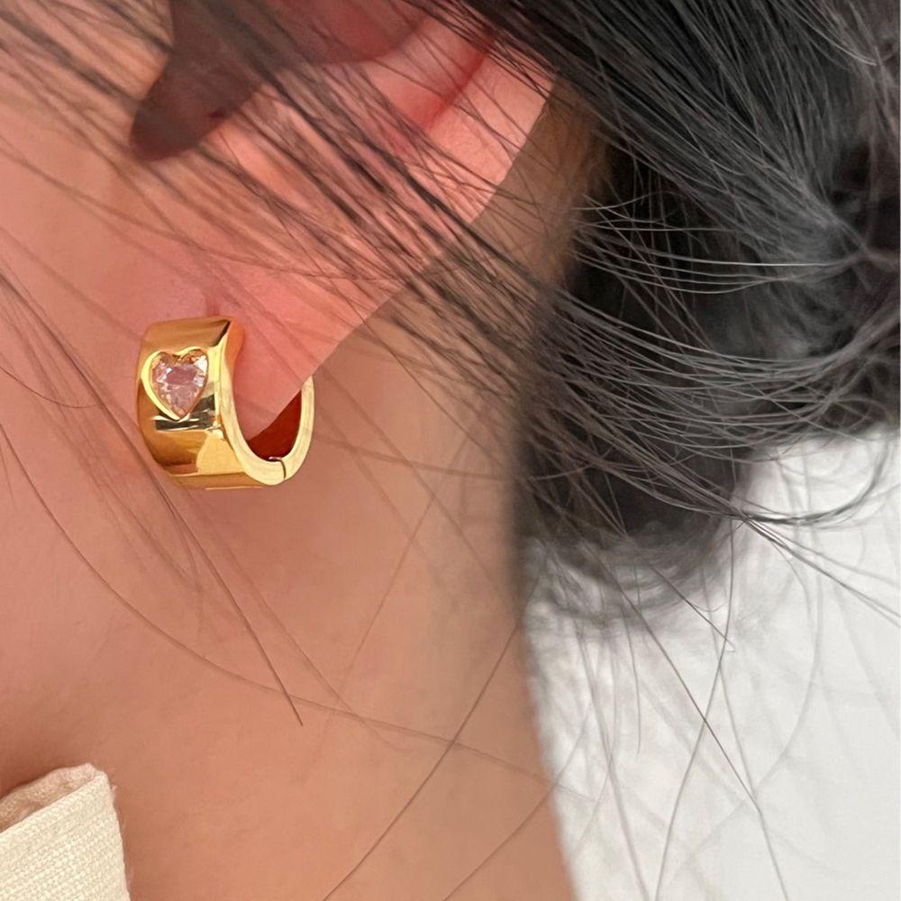 Mxbeauty Anting Wanita Mewah Bulat Cinta Hati Pria Hadiah Fashion Perhiasan Perempuan Hoop Earrings