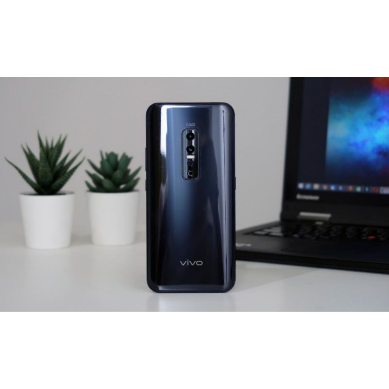 V17 pro 8/128 Garansi Resmi Original