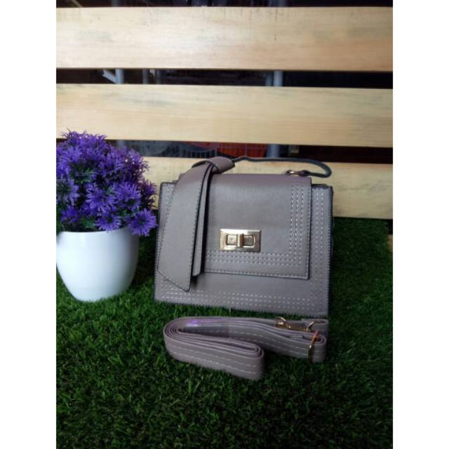 TAS SLEMPANG TAS SAMPING TAS SELEMPANG TAS SLING BAG TAS TOTEBAG TAS MURAH TAS CEWEK