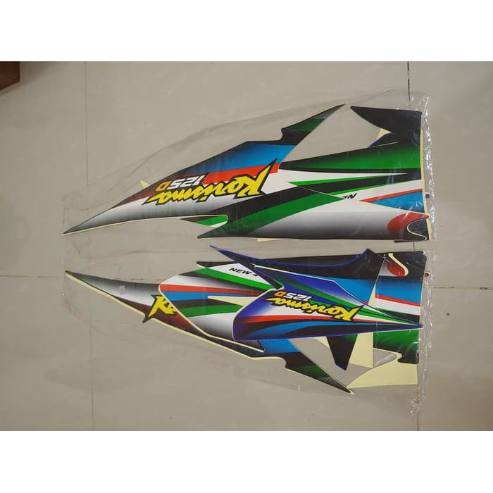 Striker Motor ORI&KW / Stiker Bodi & Lis Body & Striping Karisma 125 D 2004 Hitam Biru