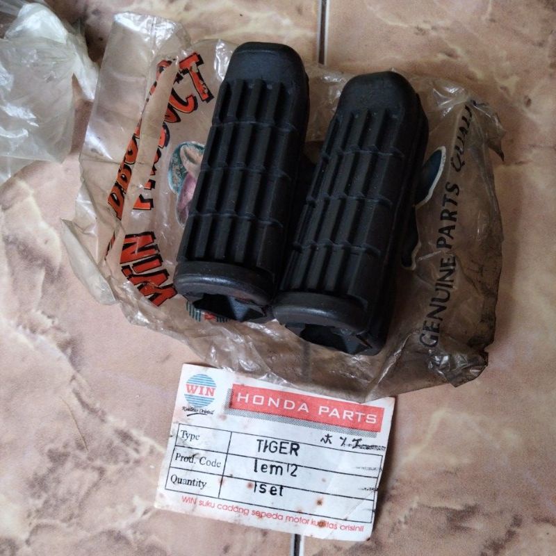 karet postep footstep pijakan kaki depan Honda Tiger Revo Tiger lama Tiger 2000