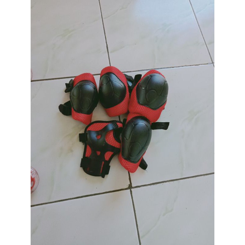 Deker Sepatu Roda anak