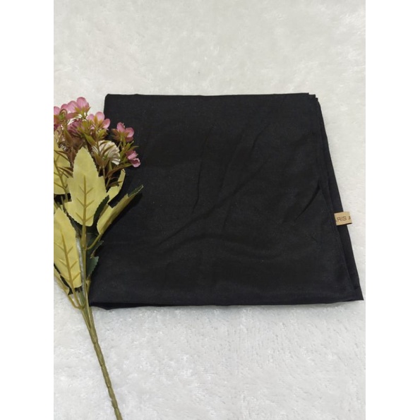 PARIS PREMIUM PARIS AMOUR HIJAB SEGI EMPAT-hitam