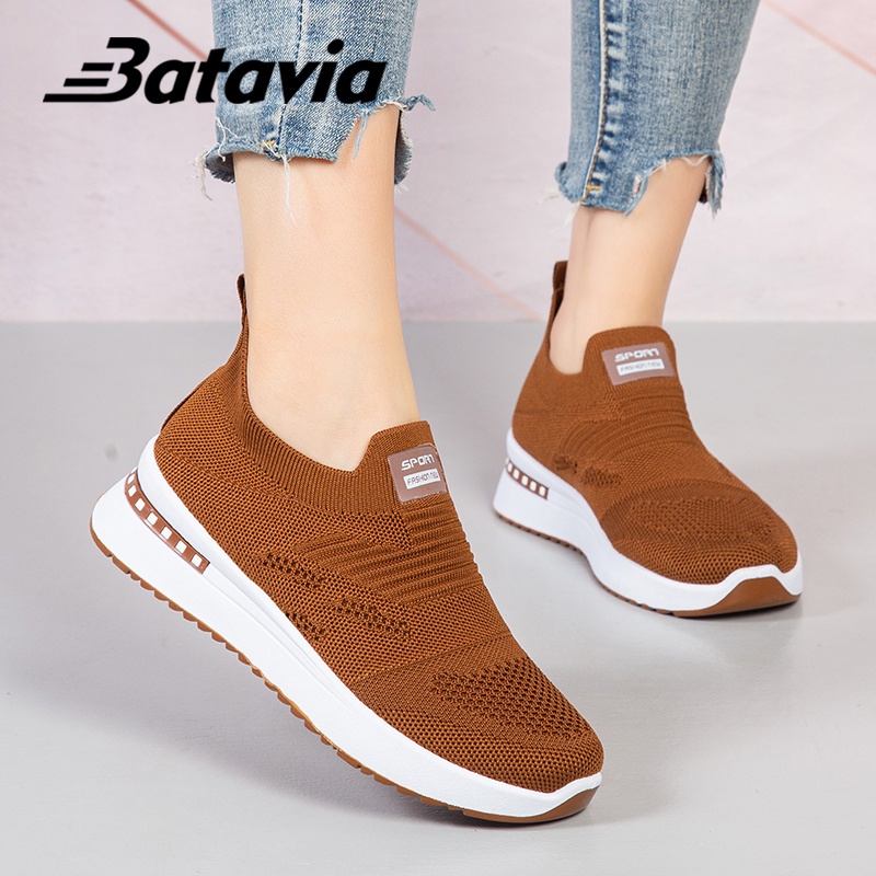 Batavia 2023 Impor Slip-On Sepatu Wanita Terbang Tenunan Bernapas Sepatu Fashion Kasual Ibu Sepatu Sepatu Kerja Sepatu Hitam A106/Q6/A30-Q6 COFFEE