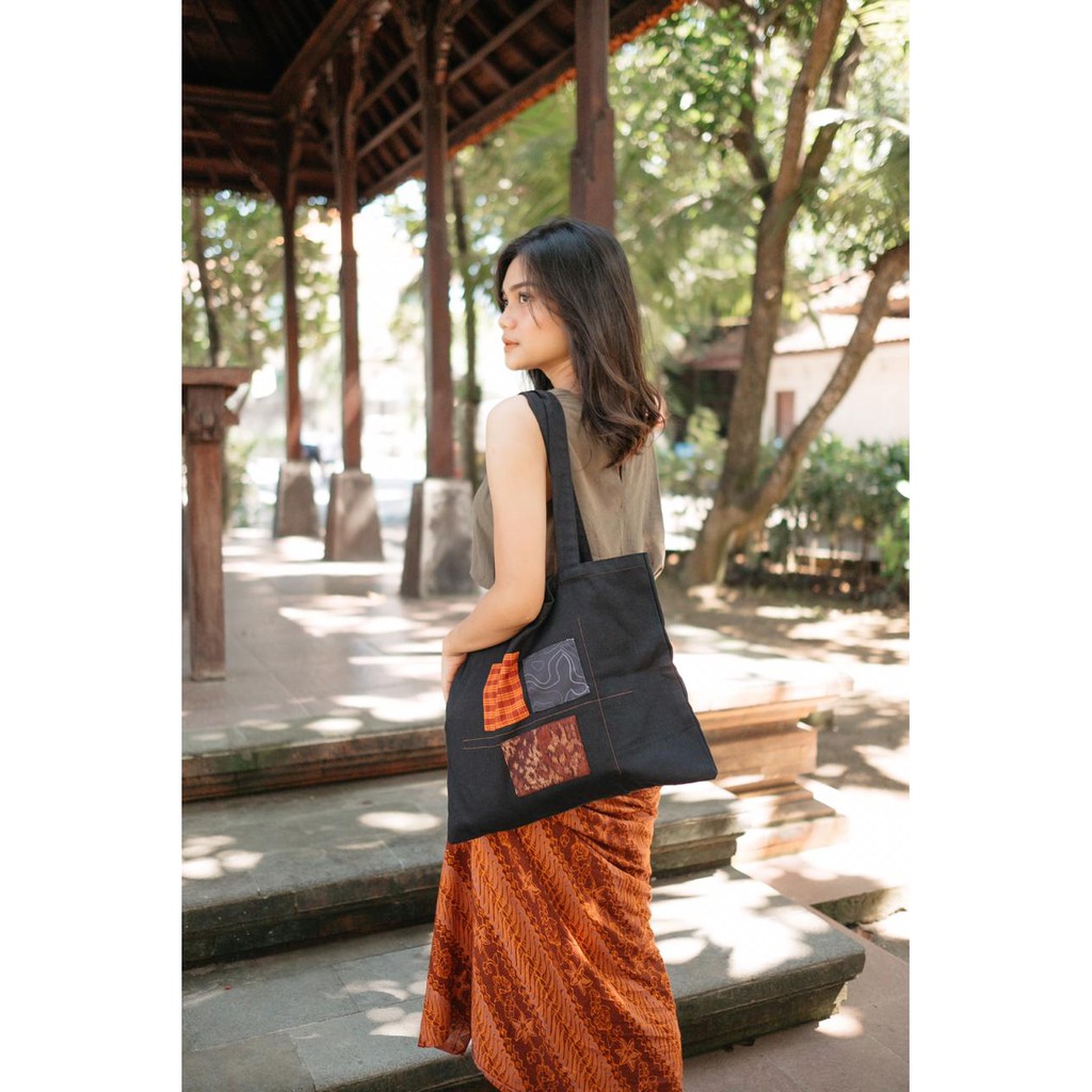 

Tas Tenganan 01 + postcard + kalender