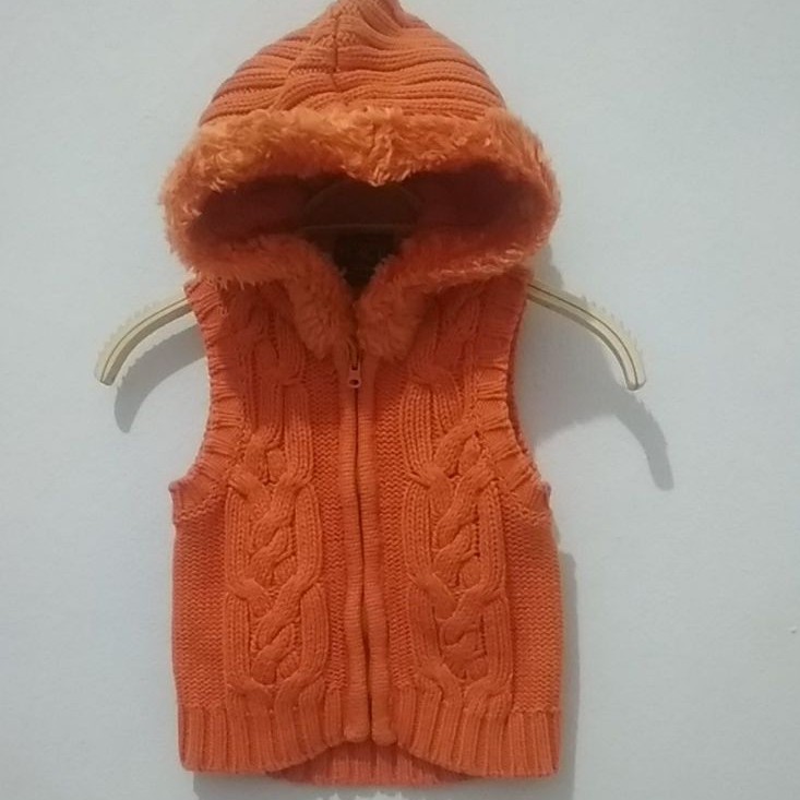 Vest hoodie rajut kepang cable knit anak by Place (Preloved)
