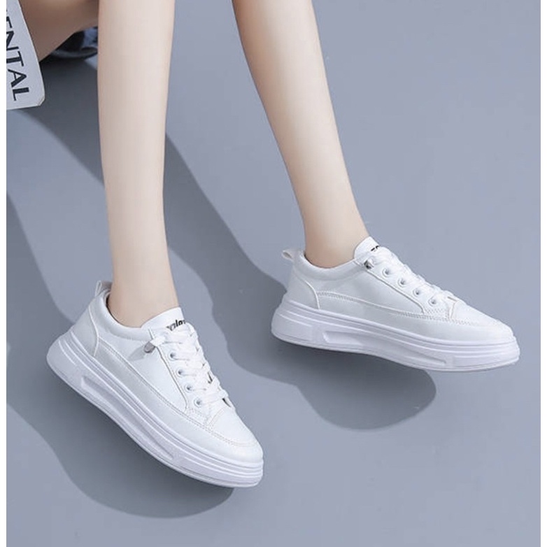 AVANCEID 1801 Sepatu Sneakers Wanita Sekolah Olahraga Sport Hitam Putih Import