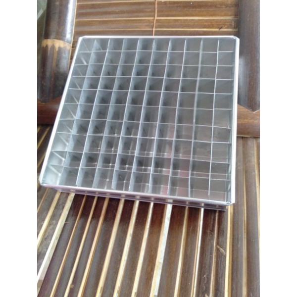 loyang brownies sekat 20x20cm isi 100