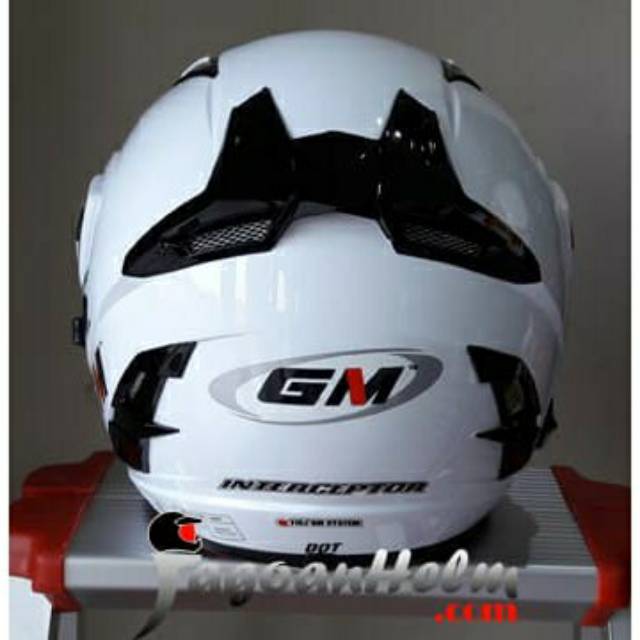 silahkan di ourder GM Helm Interceptor SOLID