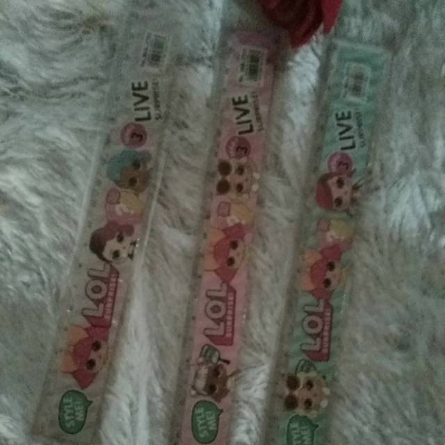 

Penggaris 20 cm motif LOL