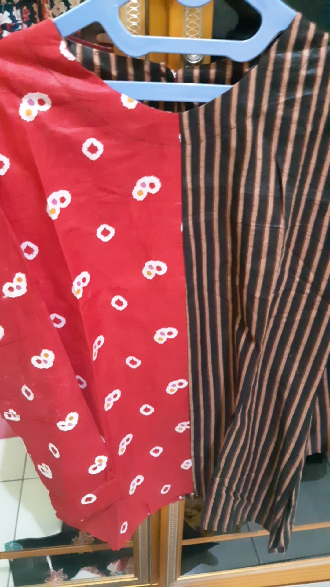 Blus Seling Mona Atasan Batik Wanita Modern Kerja