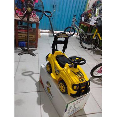 MAINAN MOBIL ANAK YOTTA RIDE ON