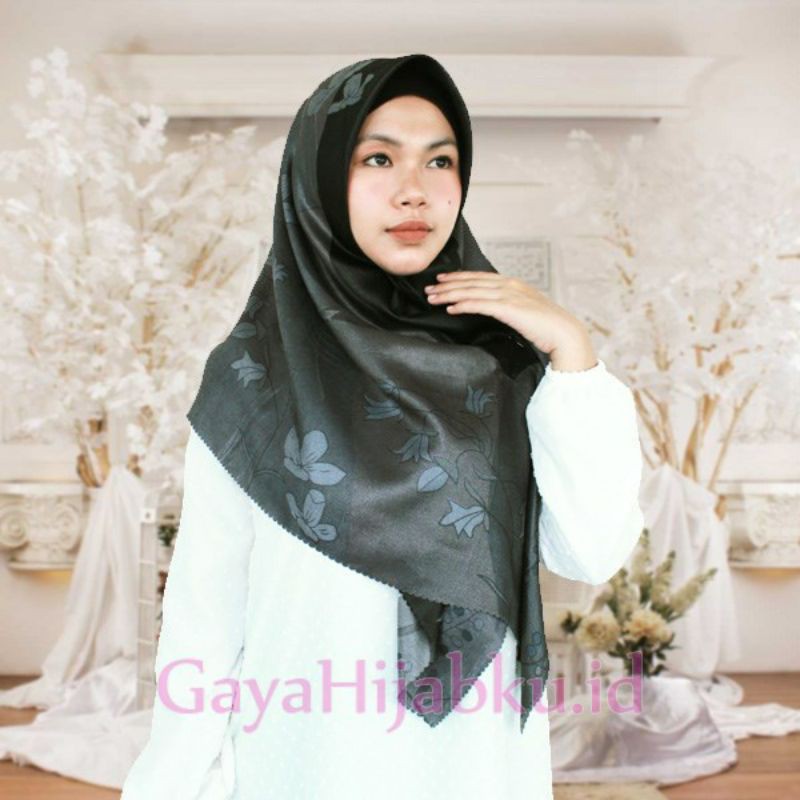 Jilbab Segiempat Glowing Luxe Sinar Motif/Jilbab Segiempat Laser Cutting