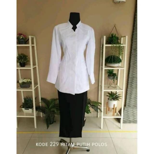 SERAGAM KERJA HITAM PUTIH WANITA