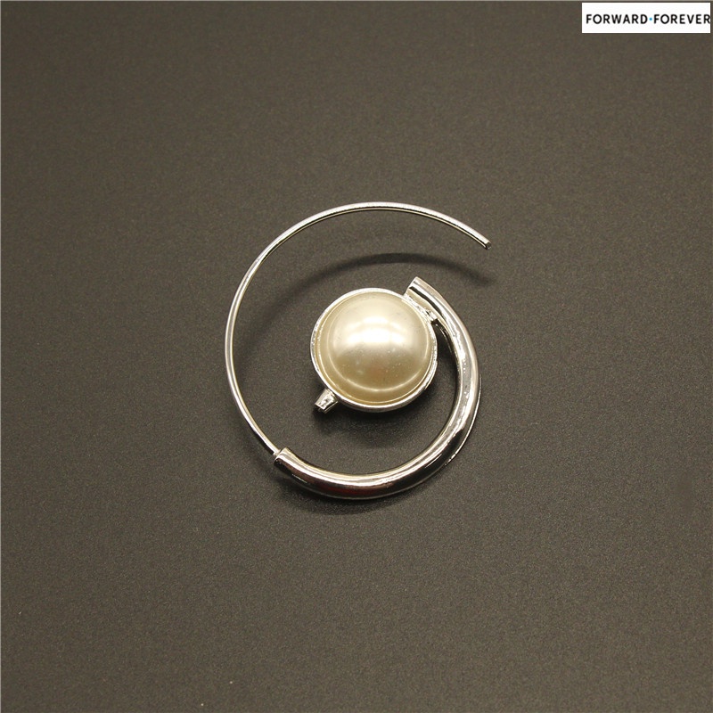 Simple pearl scarf buckle multifunctional decorative accessory clip M40139