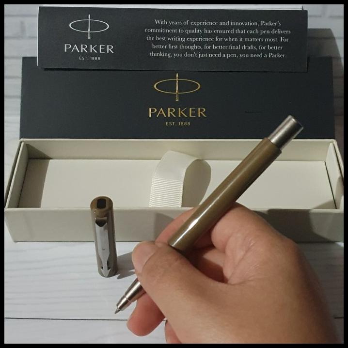 

Force | Pulpen Parker Vektor 2 Standard Rb Roller Ball Chrome Trim Original