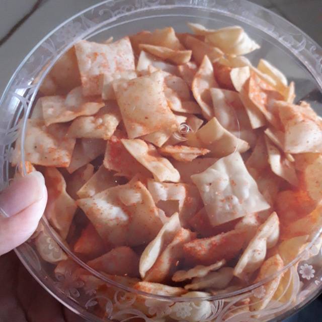 

Kripik Pangsit (Toples)