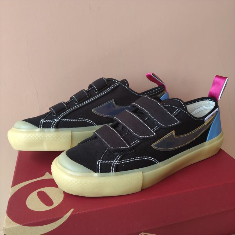 SEPATU COMPASS X THE GENJOTS SIZE 40 CYAN BIRU