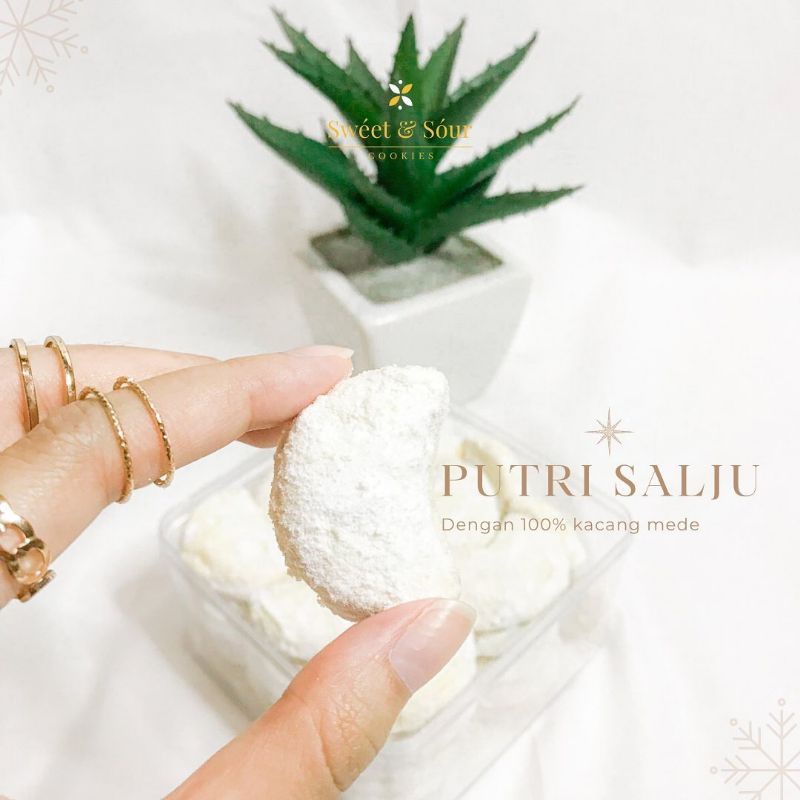 

KUE KERING PUTRI SALJU MEDE