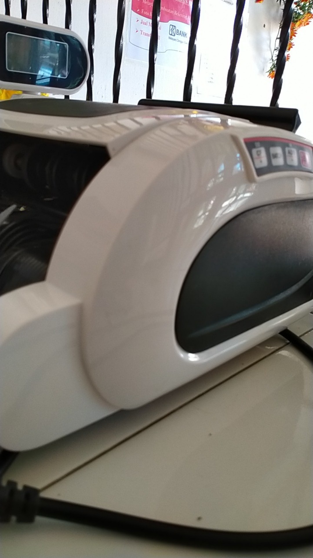 Kemeja Batik Semi Sutra Berfuring Lengan Pendek Elegan Size Jumbo M L Xl Xxl Halus Nyaman Dan Adem 1