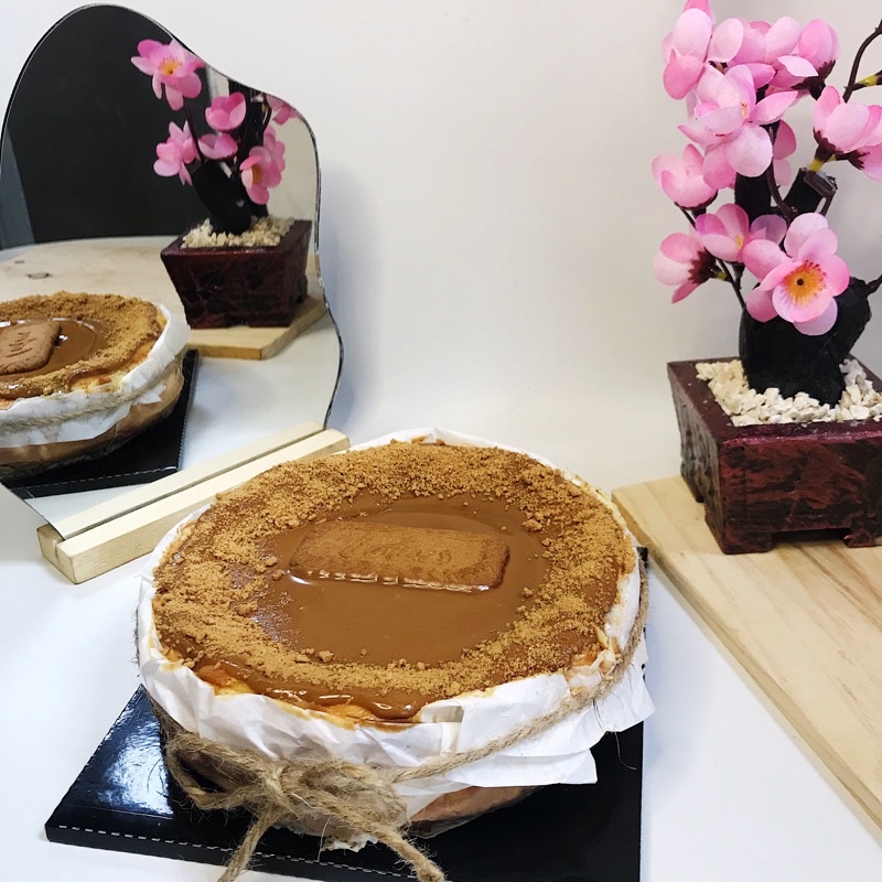 

GRKY LOTUS BISCOFF CHEESECAKE