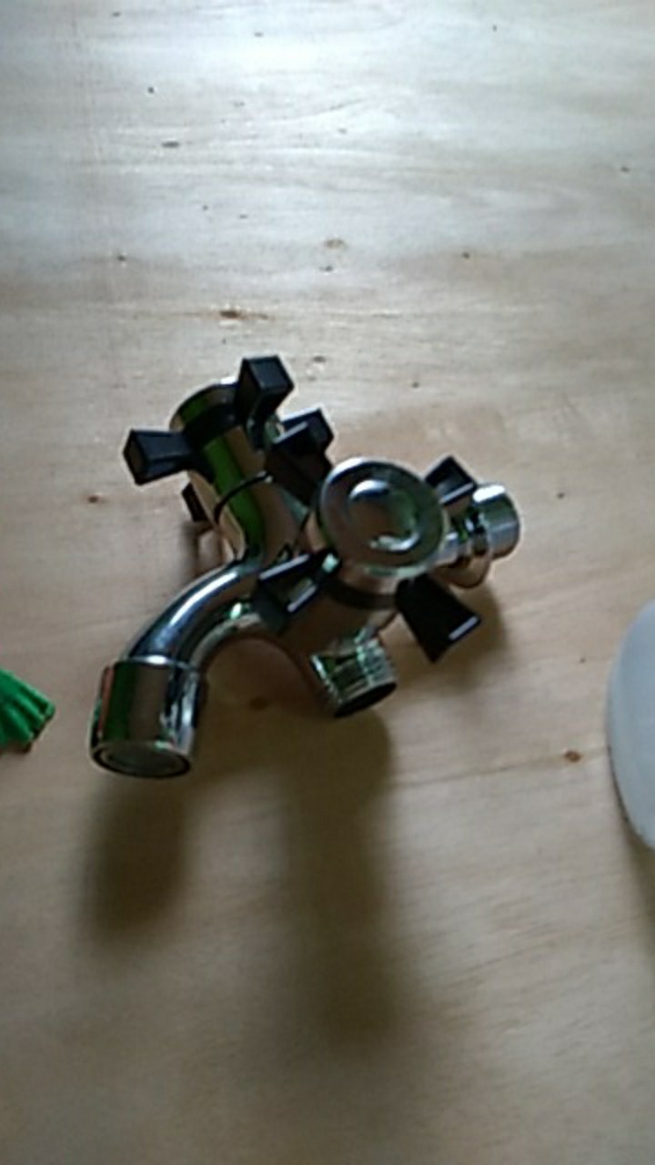 Keran Air Dobel Keran Shower - Kran Cabang Doble Shower