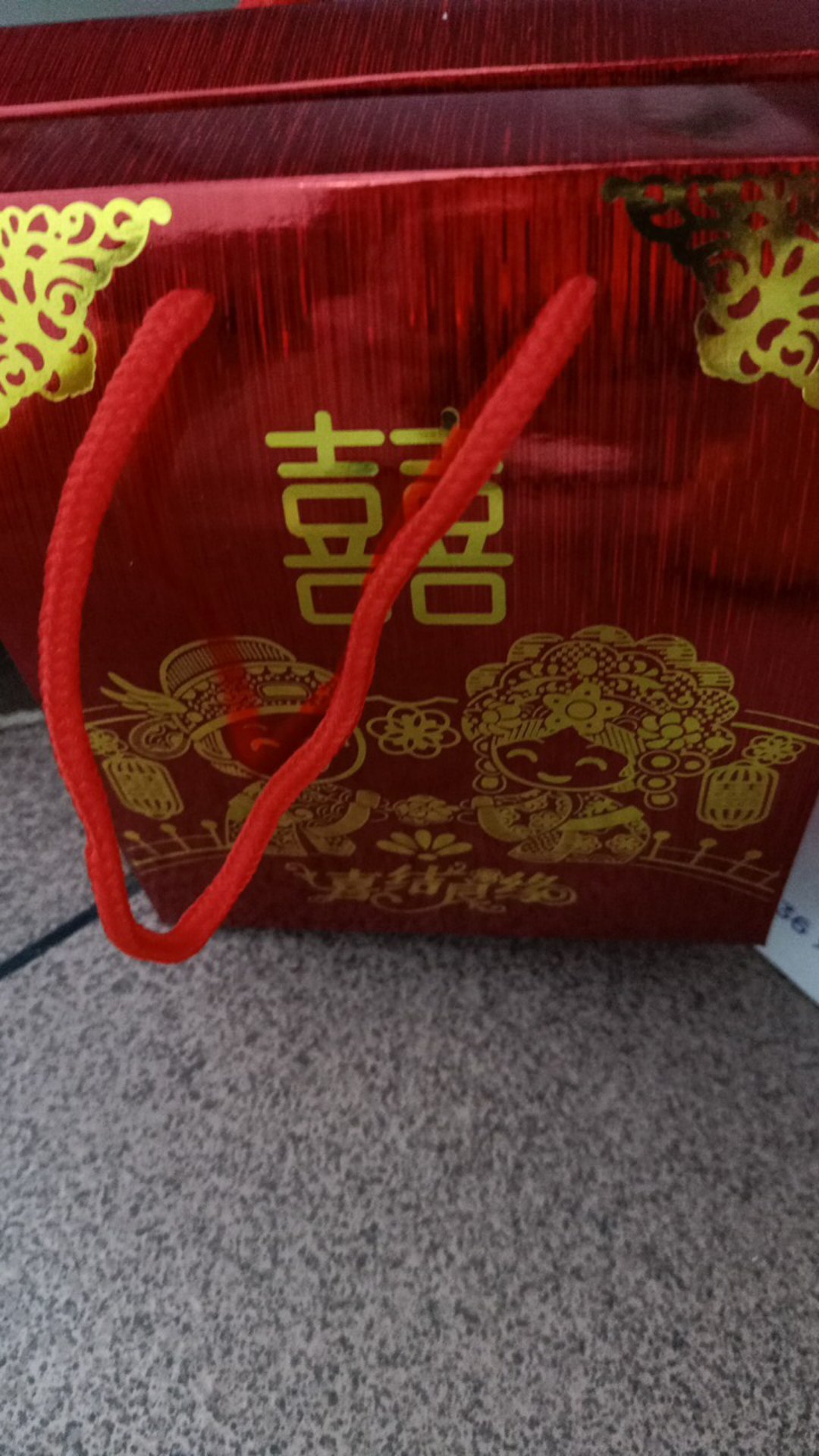 Towel 50x100 + Paperbag