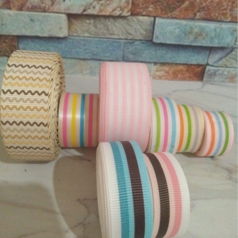 

GRANDMLATI RB17 (per yard) pita grossgrain Motif garis