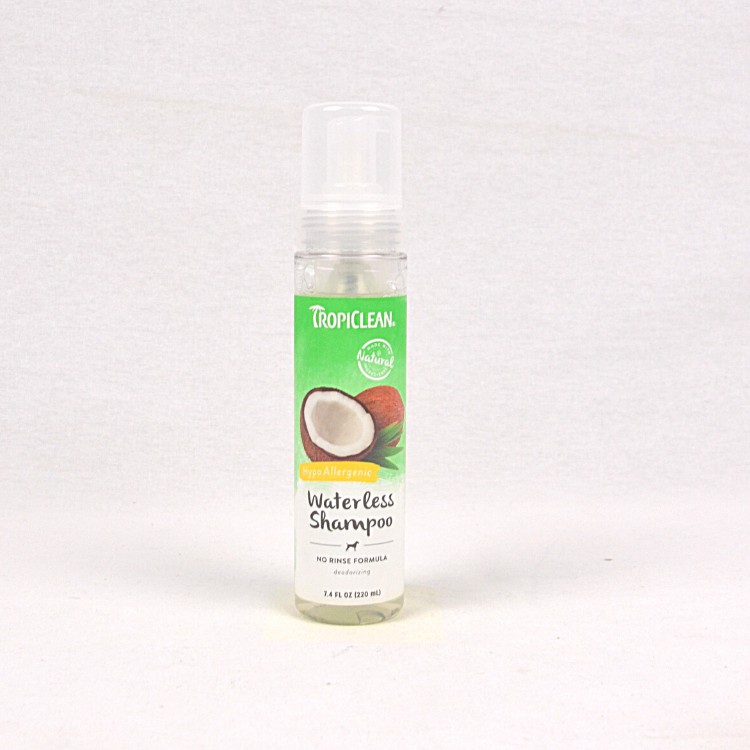 

Pet Republic Dog Dry Shampoo TROPICLEAN Hypoallergenic Waterless Shampoo 220ml