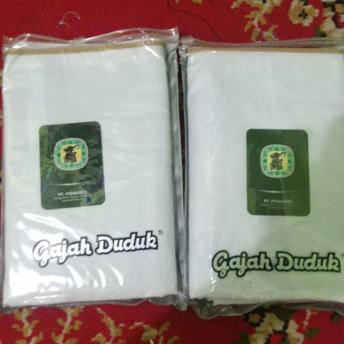 sarung gajah duduk mika