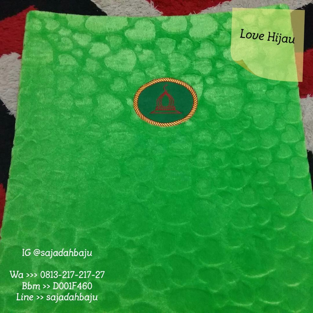 SAJADAH BULU |SAJADAH BUSA |SAJADAH RASFUR MOTIF LOVE HIJAU