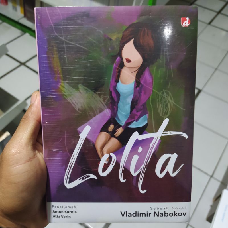 LOLITA (Sebuah Novel) - VLADIMIR NABOKOV